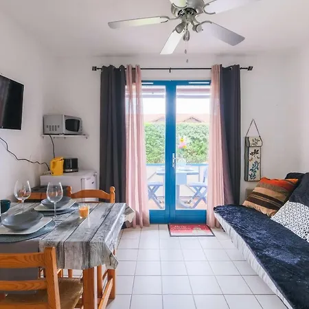 Avec Terrasse Pour 2 Ou 4 Personnes Classé 1 étoile Appartement *