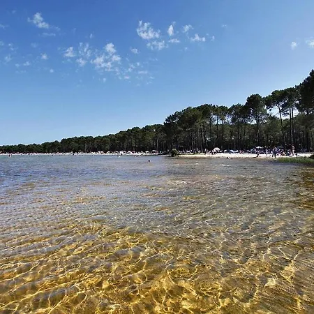 Avec Terrasse Pour 2 Ou 4 Personnes Classe 1 Etoile 比斯卡罗斯